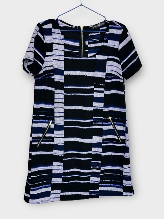 🌻 Signature Collection Abstract Dress #600 - Picture 10 of 11